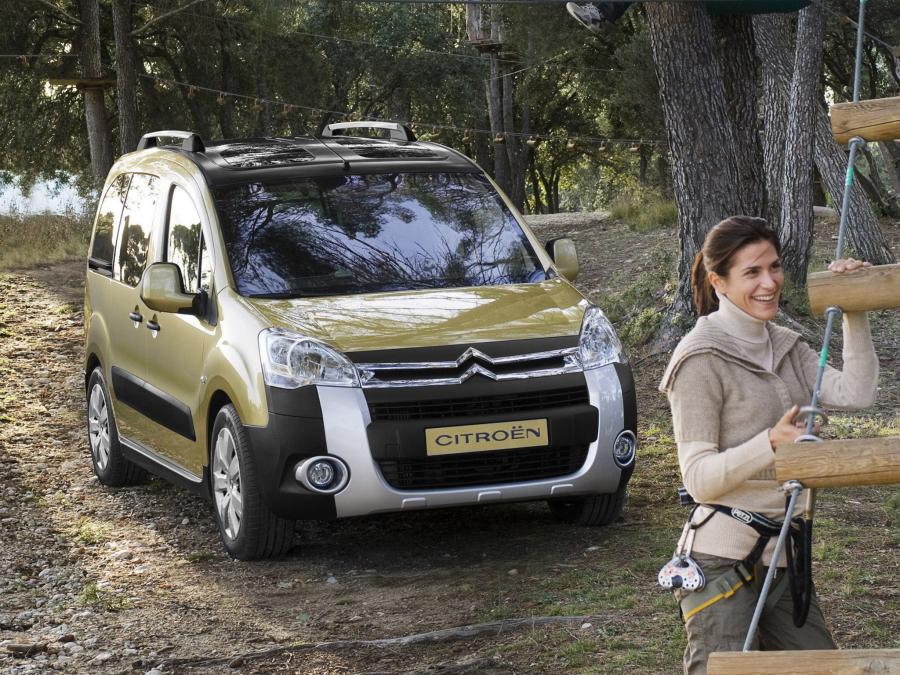  Citroen Berlingo XTR Multispace 2008 года  (фото 8 из 20)